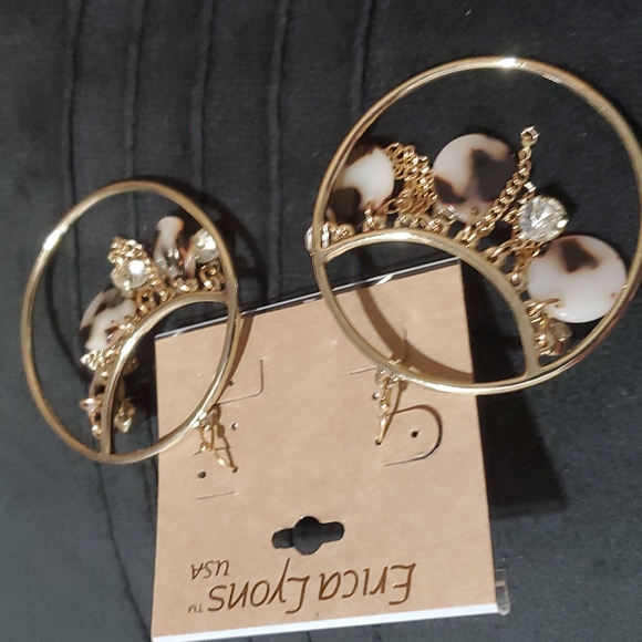 Erica Lyons Dangle Earrings - Picture 3 of 3